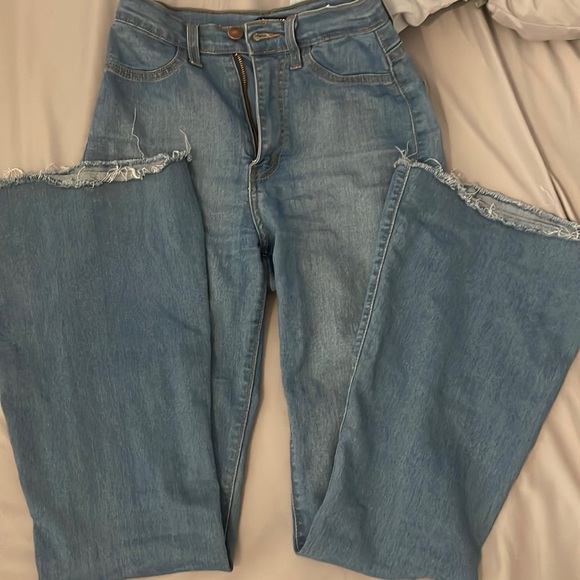 Boot leg light wash shorts ! - Picture 3 of 4